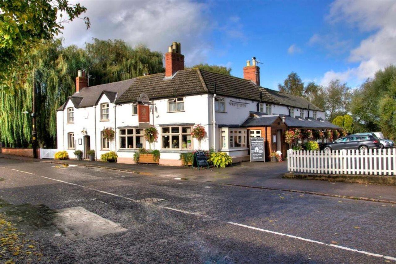 The White Lion Inn أوكهام المظهر الخارجي الصورة